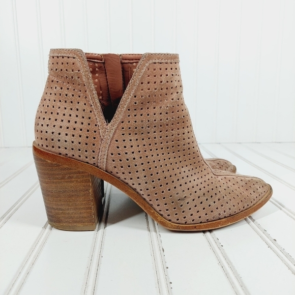 1. State Larocka Tan Suede Perforated Block Heel Ankle Booties F564 - Picture 5 of 12